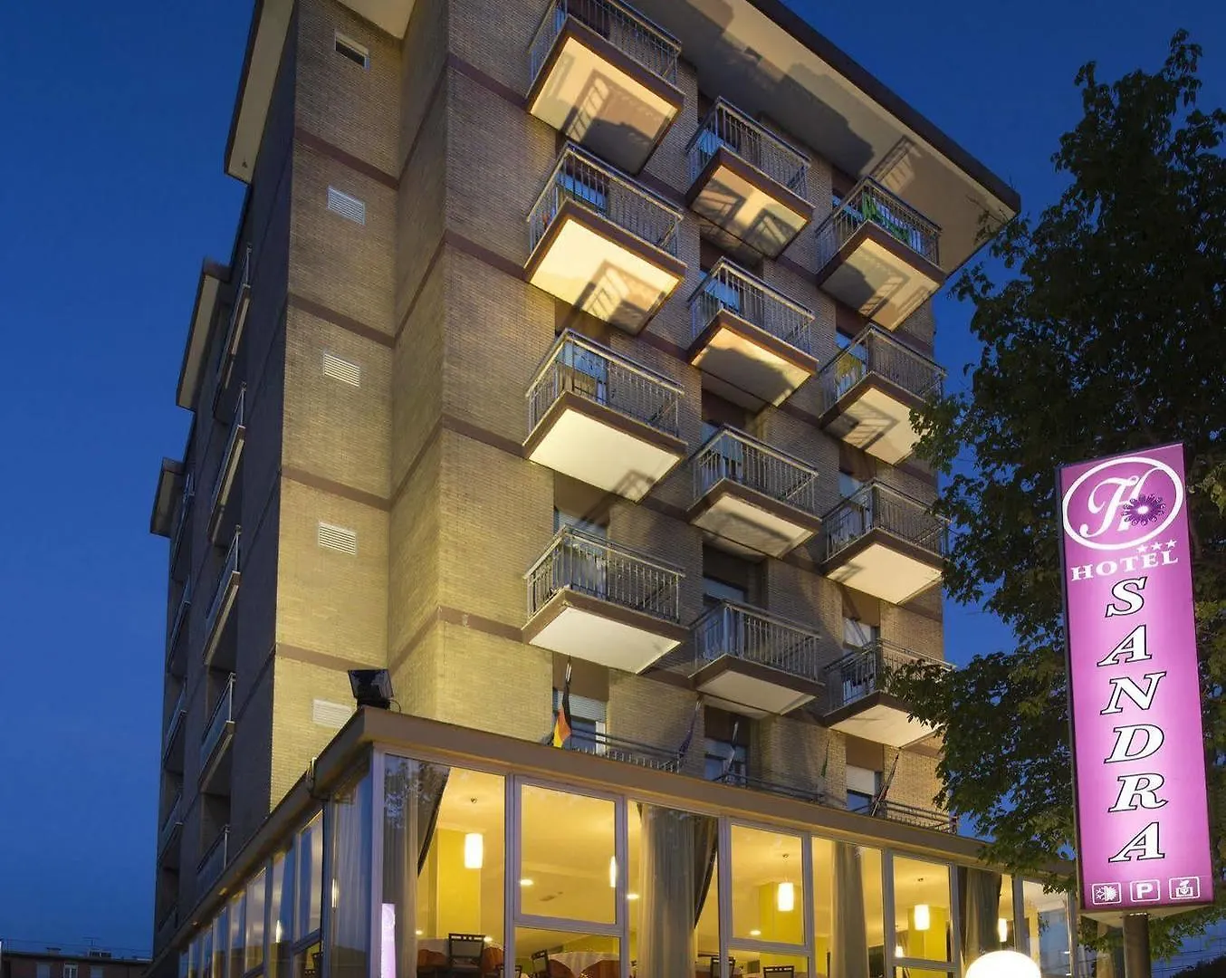 ***  Hotel Sandra Rimini Italien