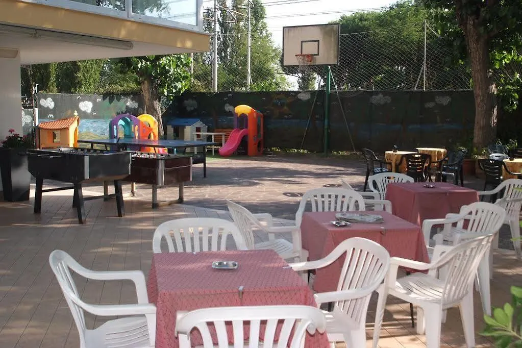 Hotel Sandra Rimini